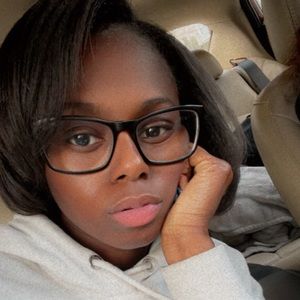 Meet your Posher, Bee